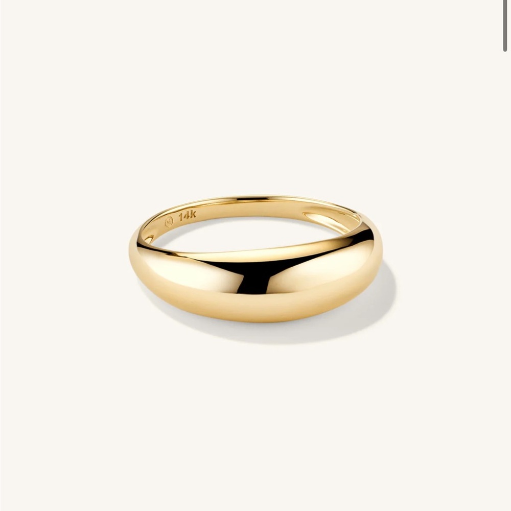 Mejuri 14k solid gold Thin Dome Ring Size 7